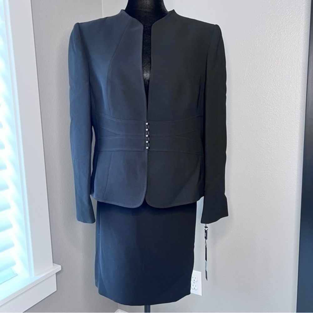 NWT Tahari Arthur S. Levine Petite women’s pencil skirt and blazer set size 14P